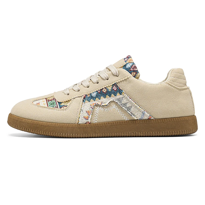 

Lightweight and breathable low-top casual thick-soled sneakers，Men's versatile clothing