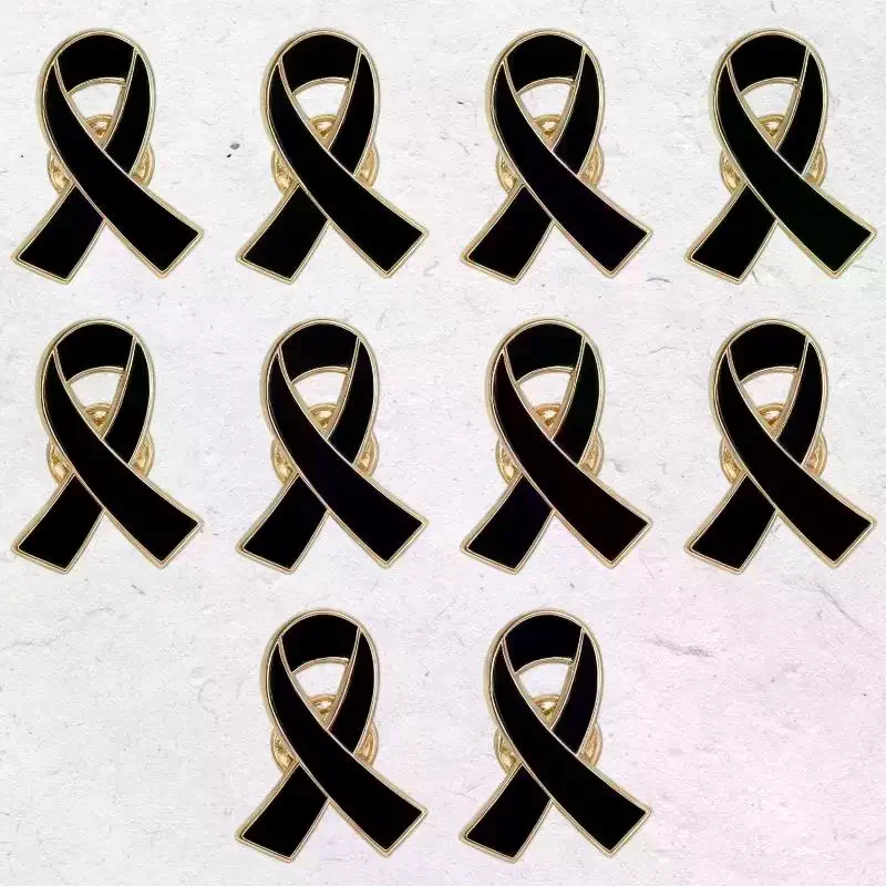 1/5/10 قطعة أسود أبيض الشريط بروش جنازة دبوس تذكاري للمرأة الرجال شريط معدني الحداد شارة فستان بتصميم بدلة قميص اكسسوارات