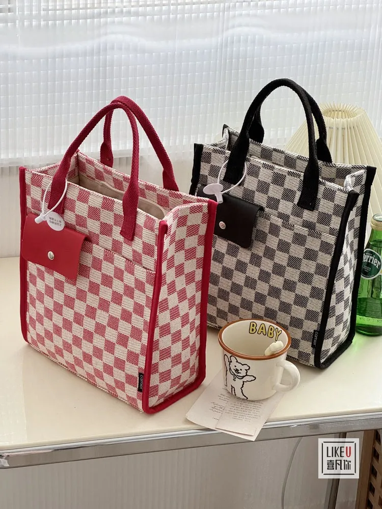 Literary Checkerboard Lattice Three-dimensional Shape Student Bento Lunch Box Simple Leisure Handheld Storage Mommy Bag