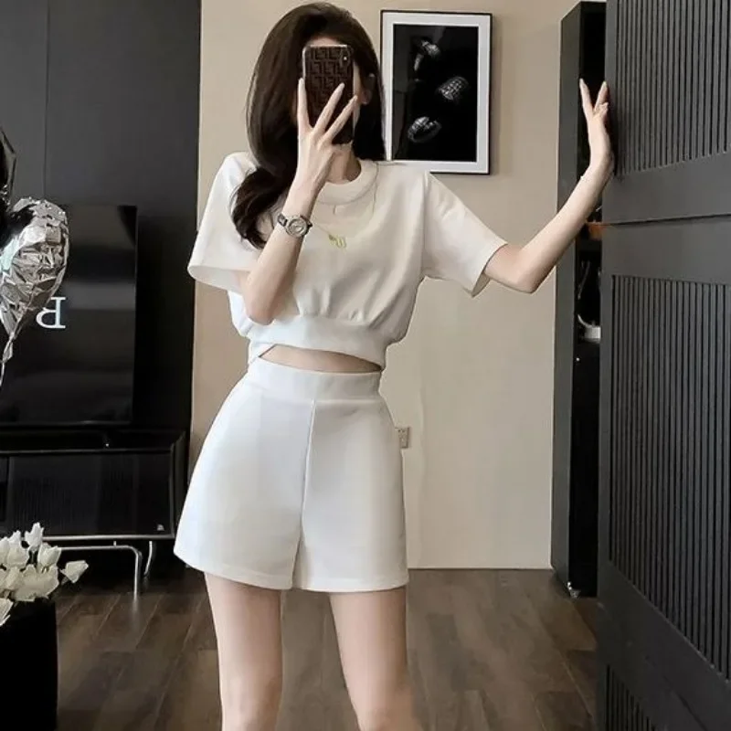 Woman Shorts Sleeve Summer Two-piece New In Matching Casual Cheap And Korean Style Offers Stylish Short Sets For Women 2 Pieces