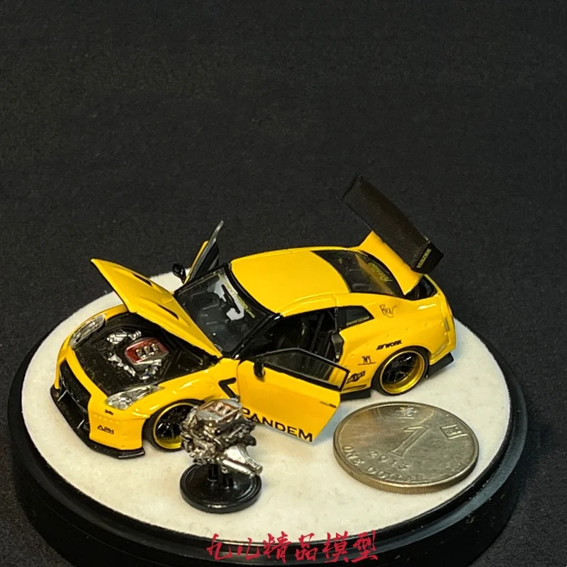 1:64 GTR R35 Rocket Rabbit distribuição de liga de motor independente modelo de carro de simulação de eixo de pressão aberto completo, decoração para adultos