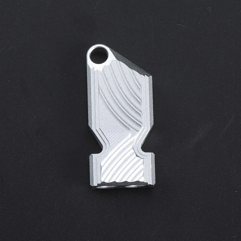 سلسلة مفاتيح صفارة مزدوجة الأنبوب من سبائك الألومنيوم - قلادة صفارة إنقاذ للتخييم في حالات الطوارئ عالية الديسيبل