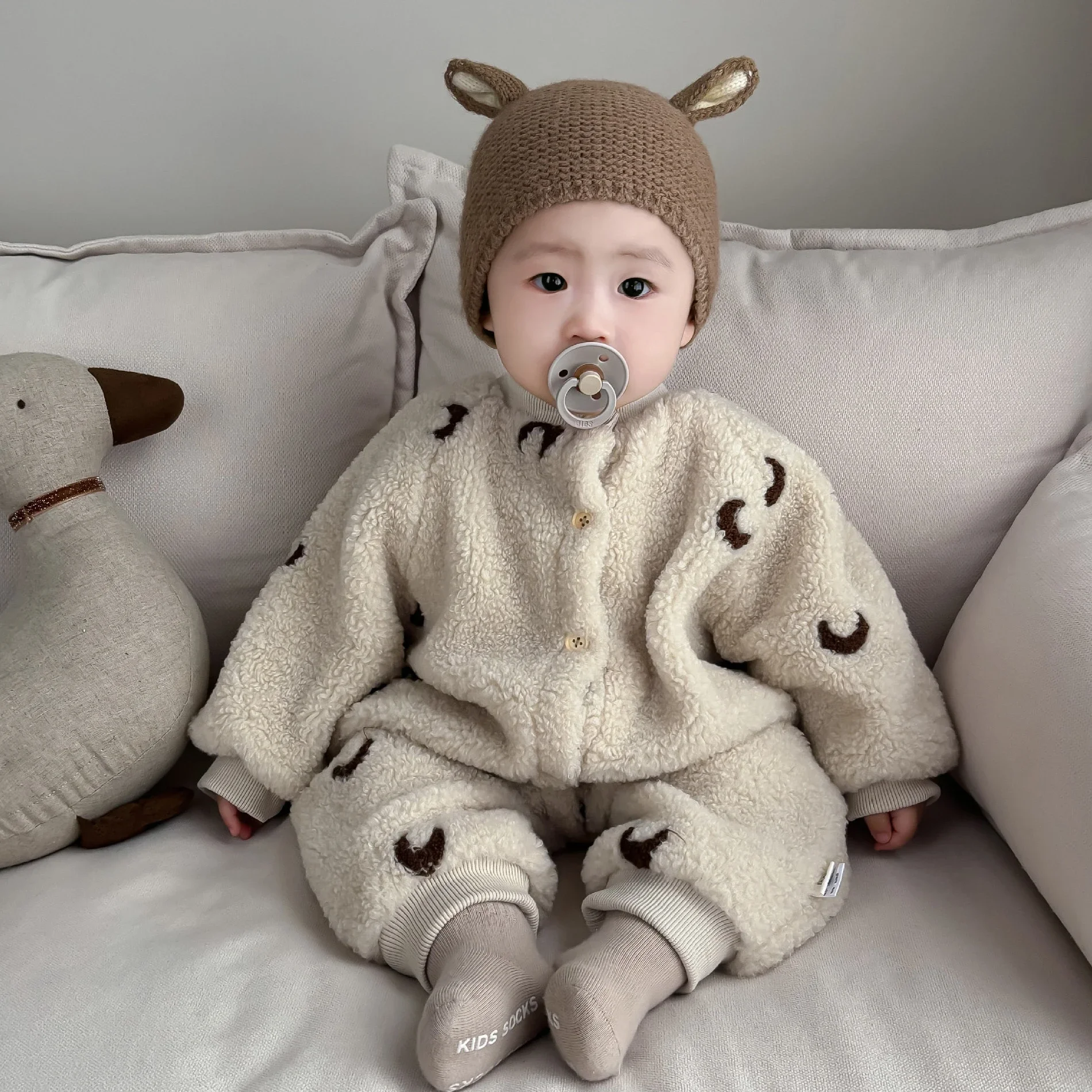 Korean Baby Jumpsuit Winter Embroidery Plush Warm Rompers for Boys and Girls Baby Thick Rompers Newborns Outerwear