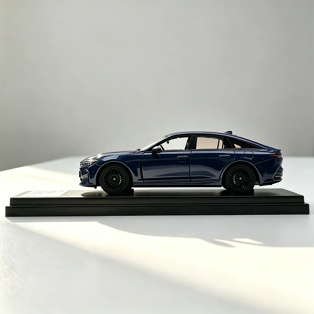 1/43 Hi-Story Brand Model Car Toyota Crown Z 2024 Black Package