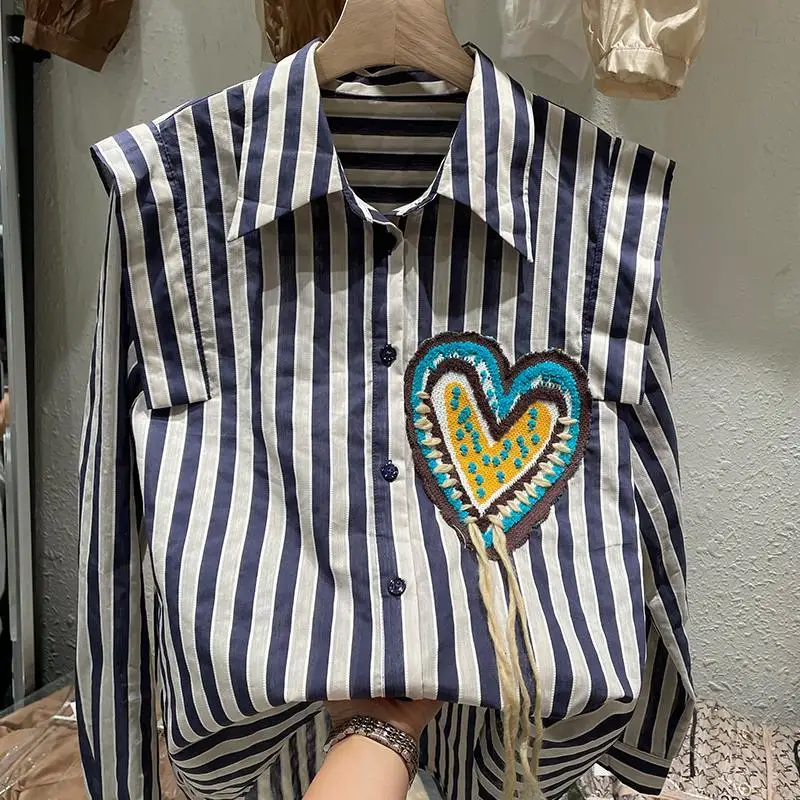 

Extra Large 300 Pou European Sle Striped Long Sve irt Men's Spring Autumn Haome Collar Embroidered Heart Top