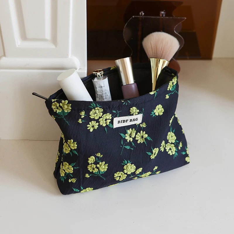 Women\'s cosmetic bag, yellow floral large-capacity cosmetics storage bag, portable coin purse, toiletry bag, travel liner bag