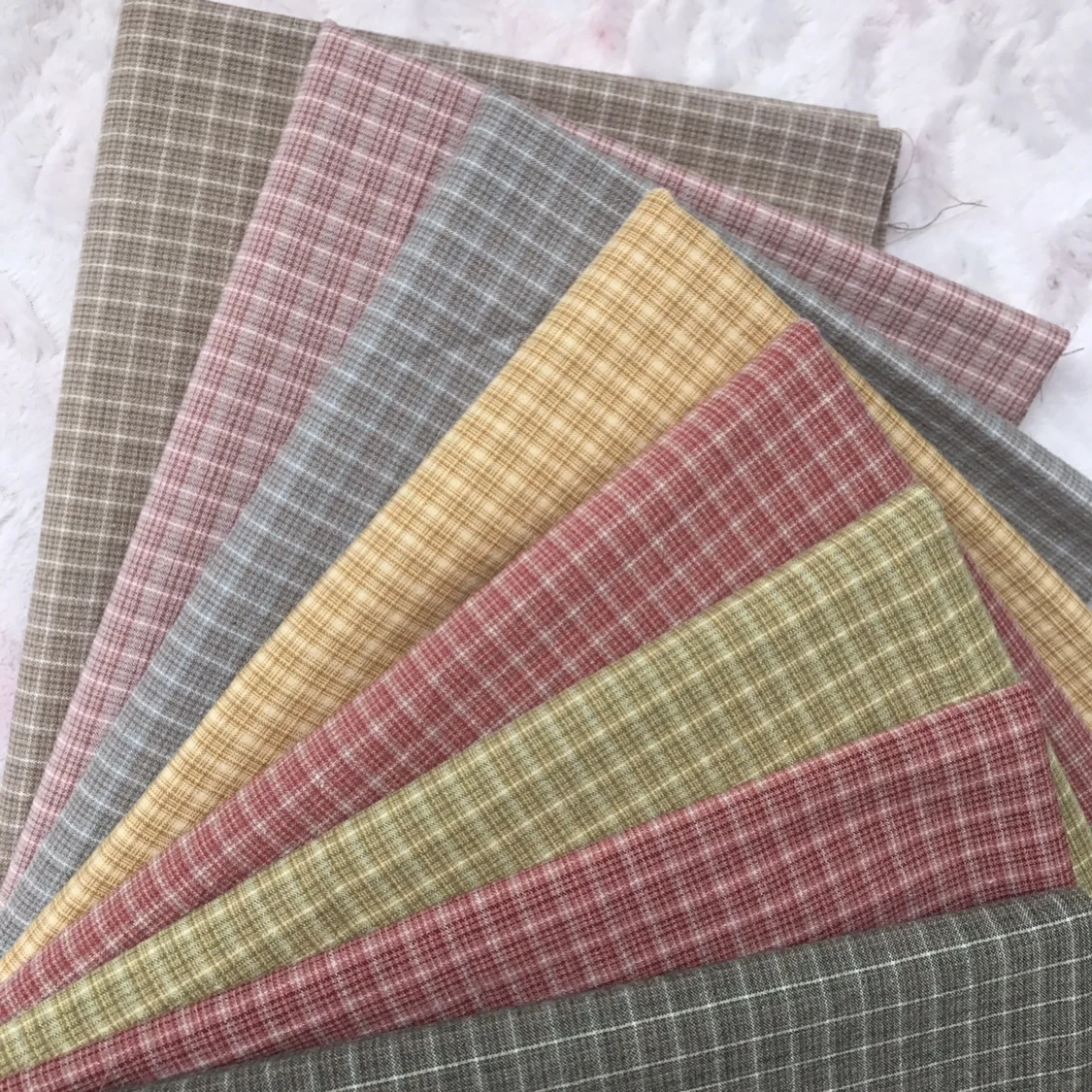 

50*70cm DIY Japan Little Cloth group Yarn-dyed fabric,for sewing Handmade Patchwork Quilting , stripe lattice