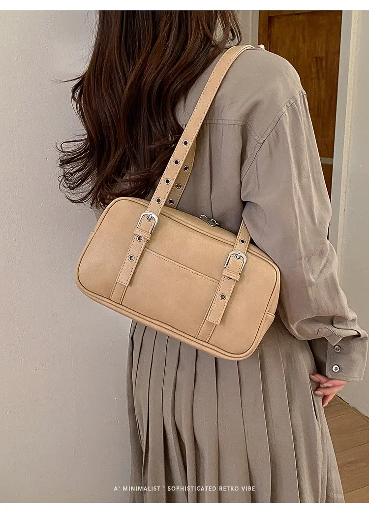 

2026 New Fashion Shoulder Women's Bag Solid Color Shoulder Bag Commuter Versatile Personalized Handbag Large Capacity Tote Bag