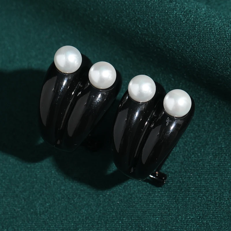 

Pearl Earrings Black For Ladies High Quality Vintage Glazed Stud Jewelry Luxury 2026 Antique Gold Plated Elegance Accessories