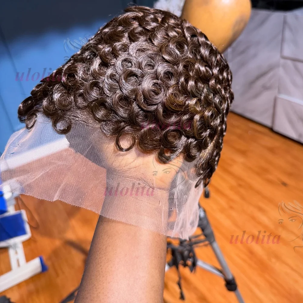 Braune kurze lockige Pixie-Cut-Perücke mit 13x4 Lace-Front aus Remy-Echthaar für Frauen, Schokoladenbraun 4 # Wellige, geschichtete, kleberlose Perücken mit Pony – Detail 7