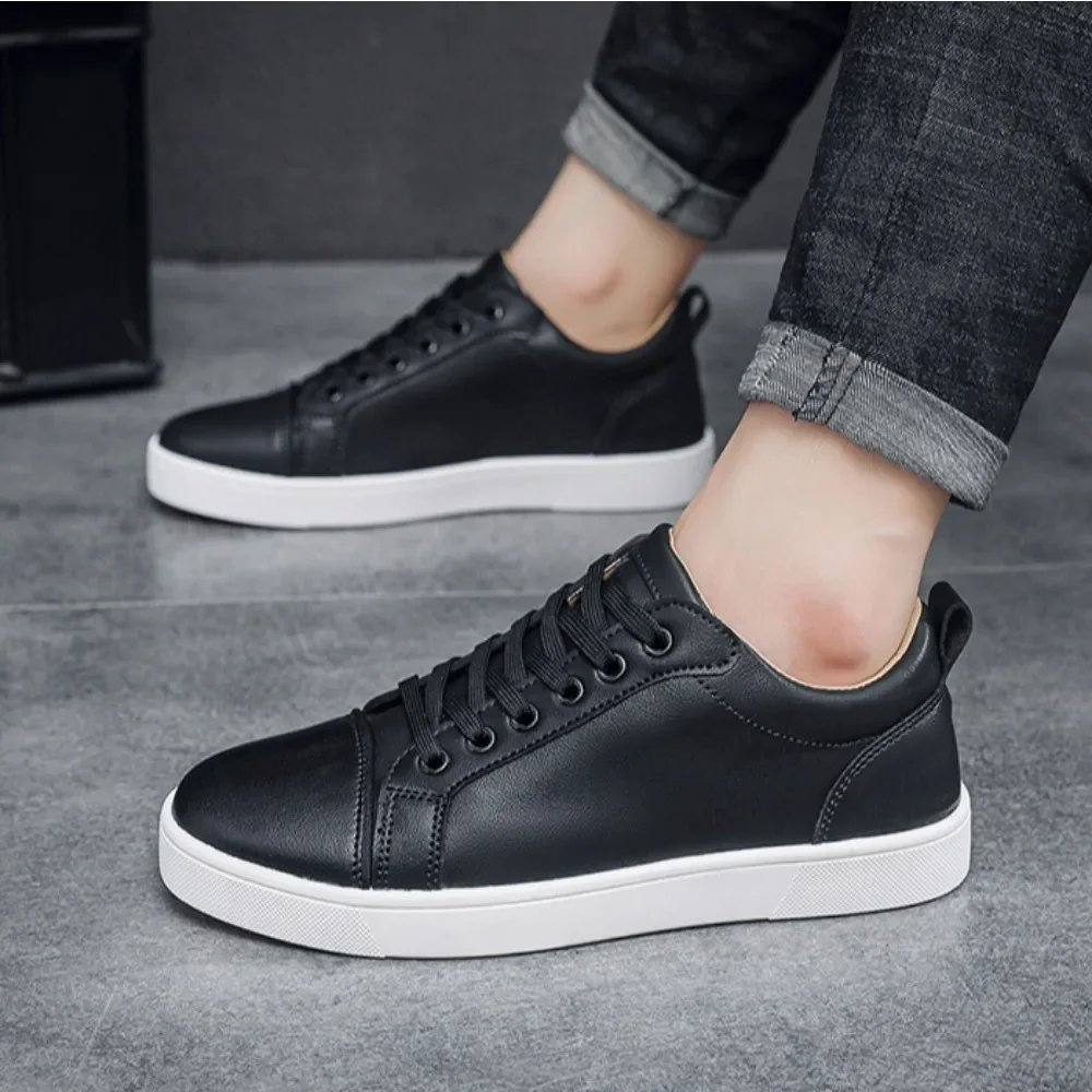 Men\'s Red Soled Casual Shoes Four Seasons Minimalist Board Shoe Mens Spring and Autumn Genuine Leather Sports Shoes Sneakers