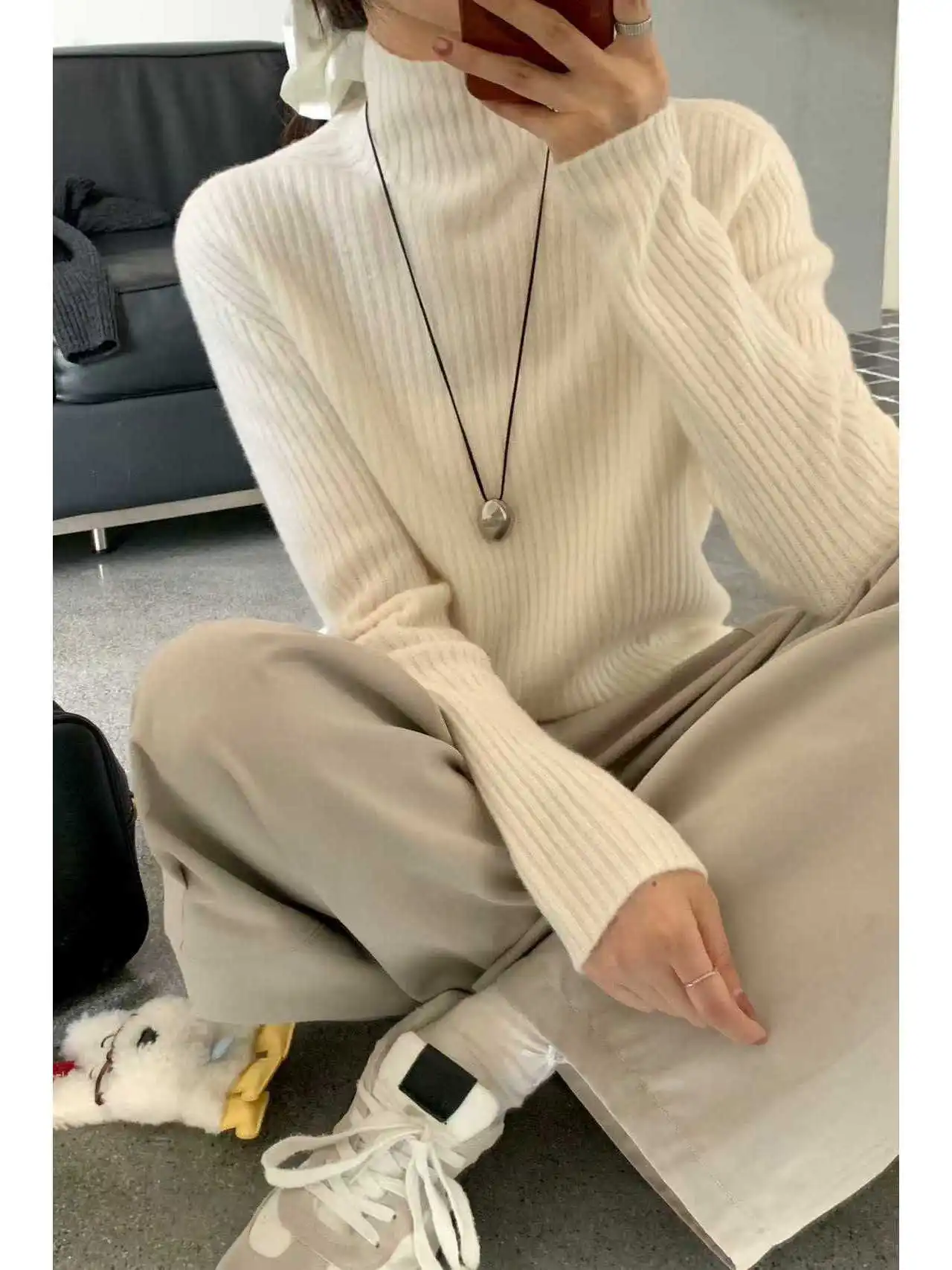 

Thickened three-strand ladies cashmere bottoming shirt free neck sweater loose knitting advanced lazy wind