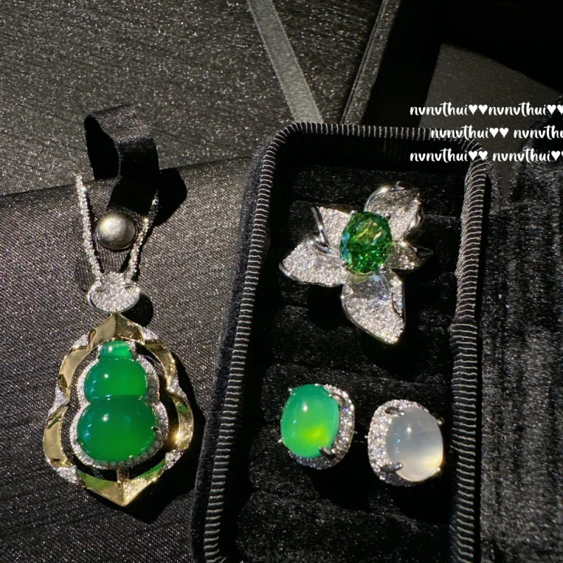 

Brazilian Green Chalcedony Gourd Fortune Pendant Necklace New Chinese Style White Chalcedony Two-tone Agate Ring