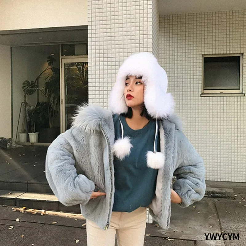 Women Natural Raccoon Fur Caps Lady Real Fox Fur Cap Pompon Ushanka Hats for Winter Thick Warm Ears Fashion Bomber Pom Pom Hat