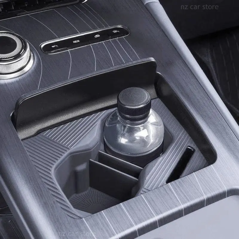حامل أكواب لوحة شحن لاسلكي لسيارة GEELY EX5 Proton eMas 7 صندوق تخزين من السيليكون الملحقات الداخلية