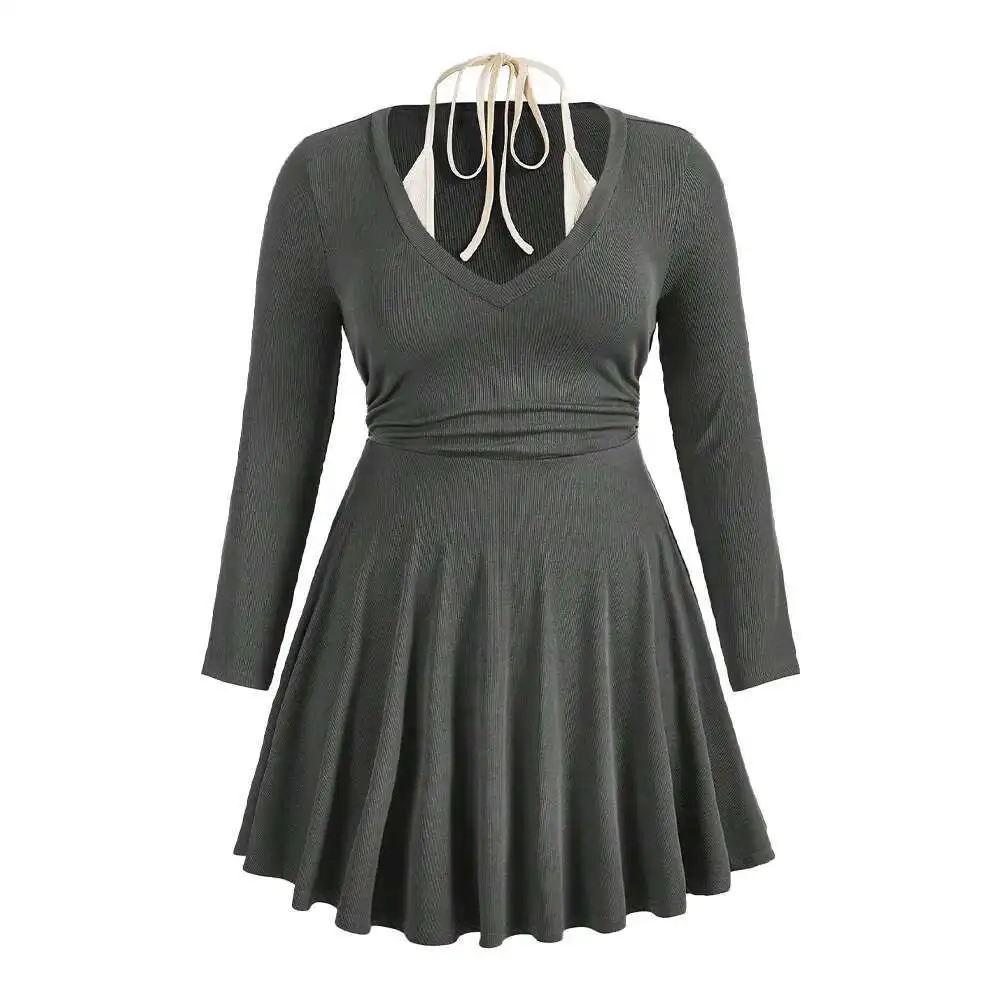 Abito da donna di grandi dimensioni 2025 autunno e inverno vestibilità slim e design snellente a maniche lunghe, abito finto in due pezzi con collo appeso Y2k