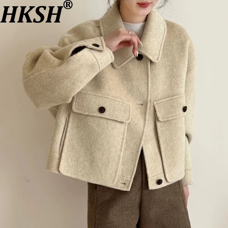 

HKSH Autumn Winter New Women's Short Overcoat Turn-down Collar Single Breasted Large Pockets Double-sided Wollen Jackets HK15033