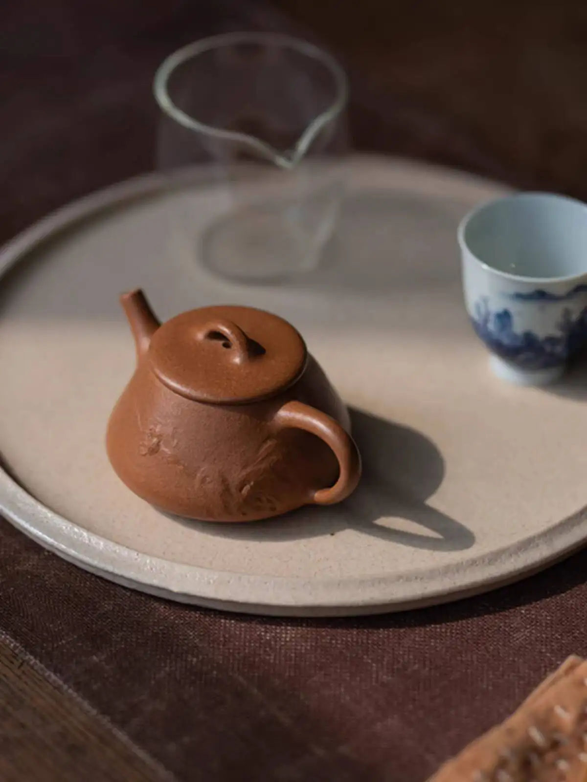 Yixing Purple Clay Mineral Golden Clay Original Work Purely Handmade Yunfeng Stone Scoop Teapot 115Cc