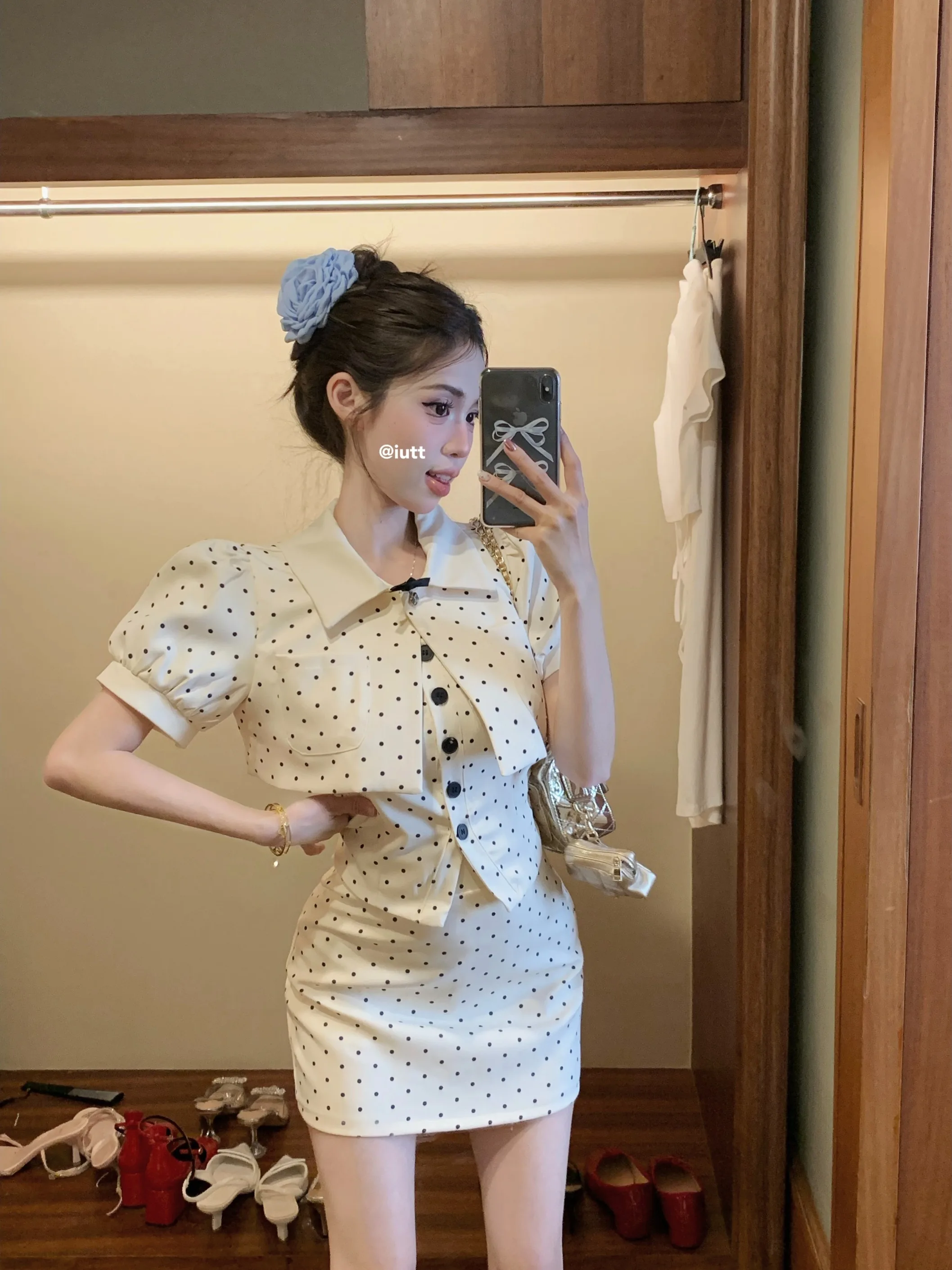 

Summer Slim Fit Polka Dot Short Sleeve Set Women's Waist Cinching Tank Top Vest Short Skirt Three Piece Tea Milk Millionaire