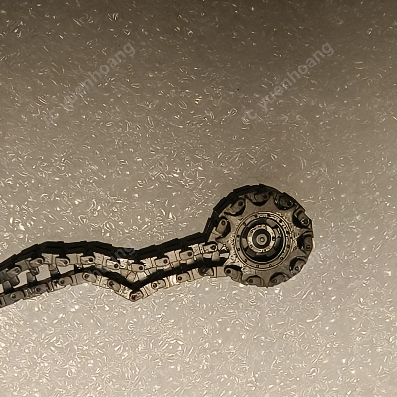 1 Zestaw Skala 1/72 Zmontowane Ogniwa Gąsienicowe do Czołgu RC M1A2/99A/Leopard 2 z Ruchomymi Gąsienicami i Metalowym Kołkiem - Części do Ulepszenia z Statycznych na Dynamiczne