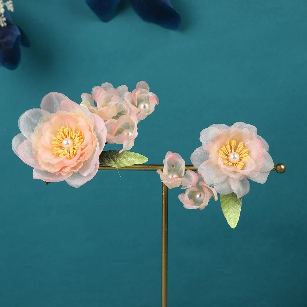 

Original Design Spring Festival Gala Italian Ancient Style Pure Handmade Silk Yarn Hot Flower Pair Clip Hairpin Hanfu Headdress