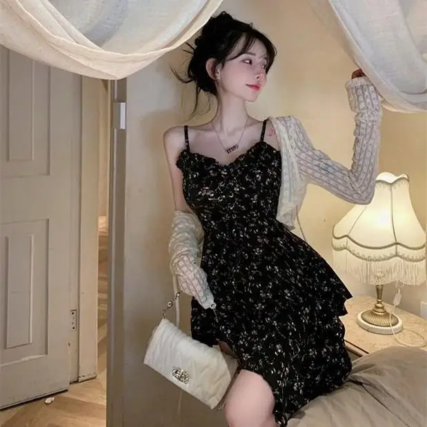 2024년 여름 플로럴 프린트 비대칭 스트랩 여성용 트렌디 스파이시 걸 캐주얼 스포츠웨어 세트 학생용