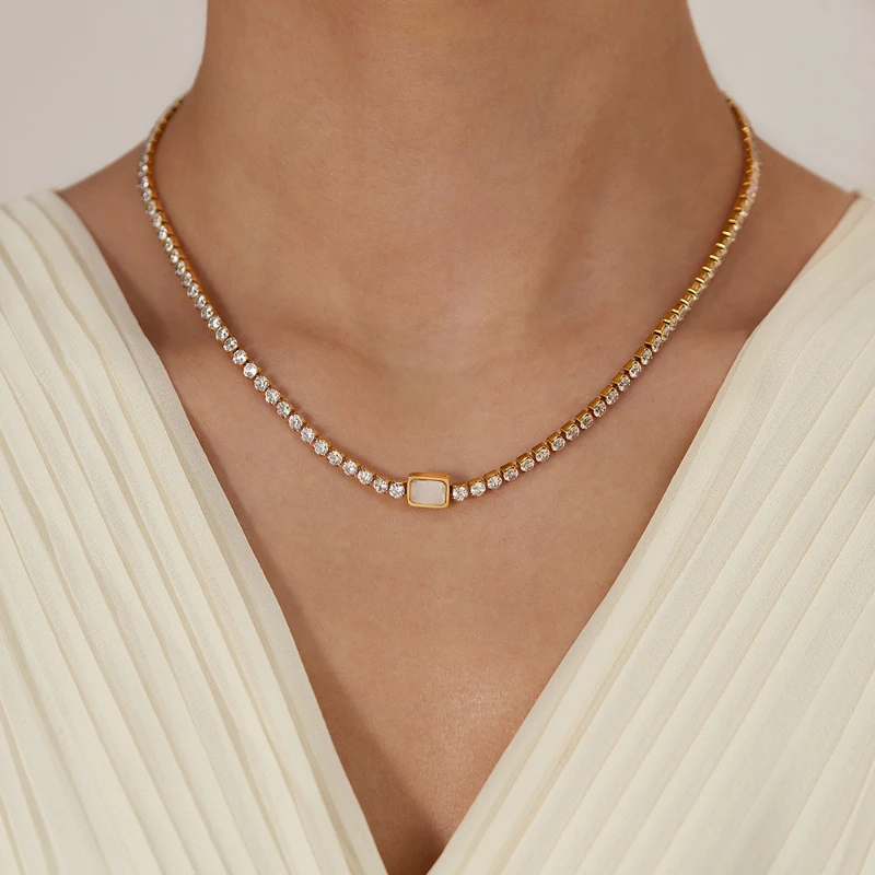 Quadratische Geometrie-Halsketten aus Edelstahl für Damen, hochwertiger, leichter Luxus-Schlüsselbeinketten-Charm-Schmuck – Detail 2