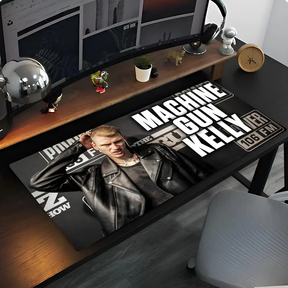 M-Machine-Gun-Kelly Mouse Pad gioco Anime mause Pad cs lol XXL Home HD Computer Desk Mats tappeto Gamer Office Laptop Soft Deskto