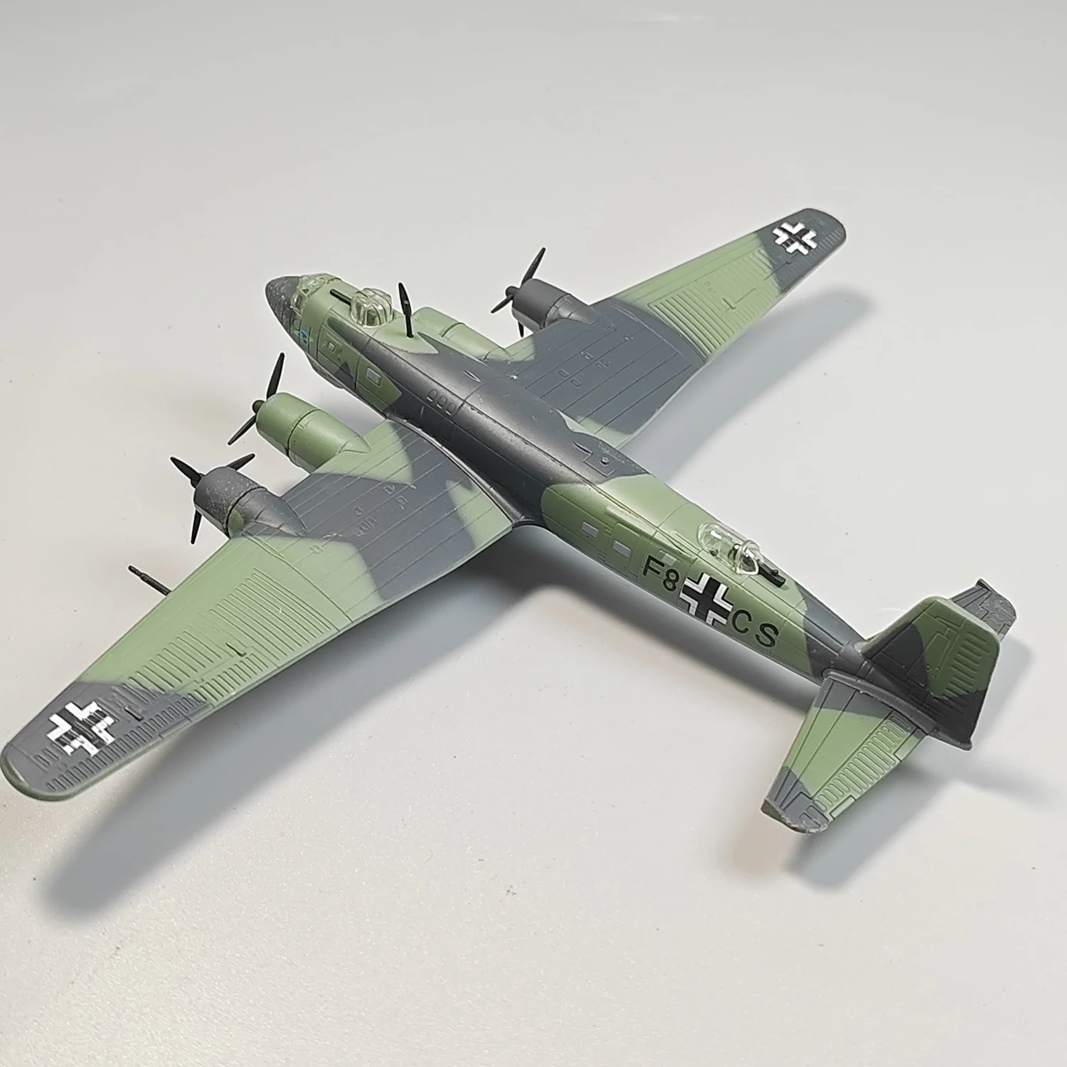 Luppa 1:144 Scale German FW200 Reconnaissance Aircraft Model Diecast Alloy Classics Nostalgia Toys Souvenir Gifts Static Display
