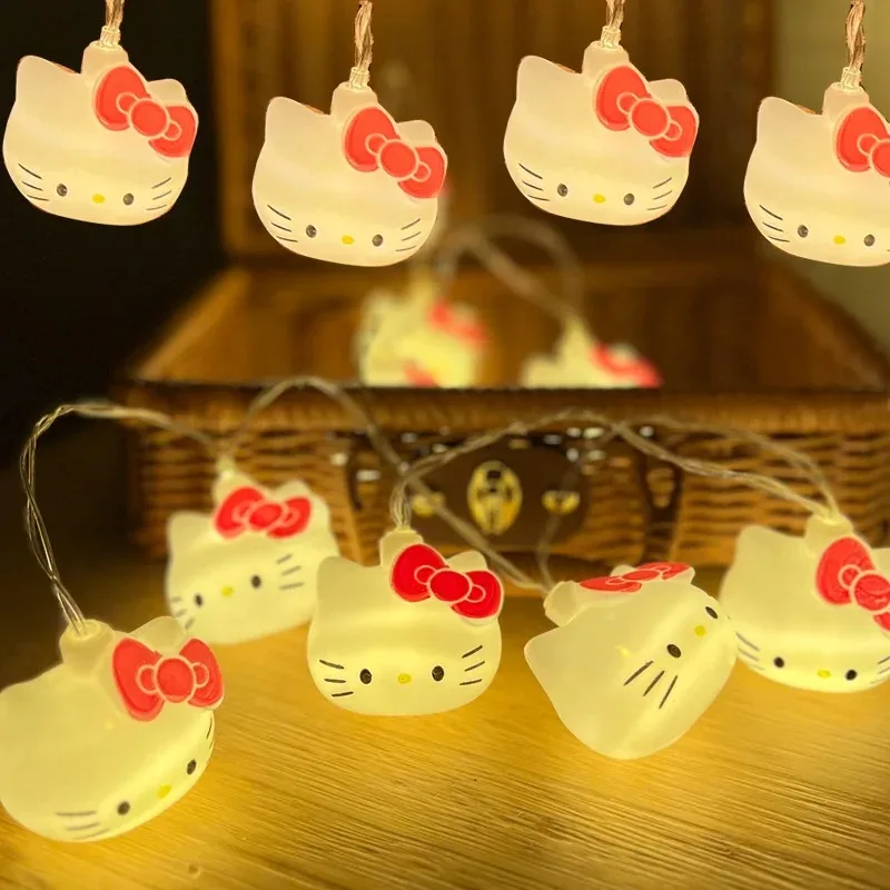 Hello Kitty Kawaii taśma LED Sanrio atmosfera pokoju lampa dekoracyjna migające światło wtyczka USB świąteczna dekoracja lampka nocna