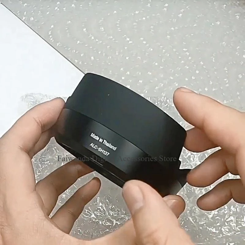 

New Original Genuine Front Lens Hood ALC-SH137 For SONY FE 35mm F1.4 ZA SEL35F14Z Lens