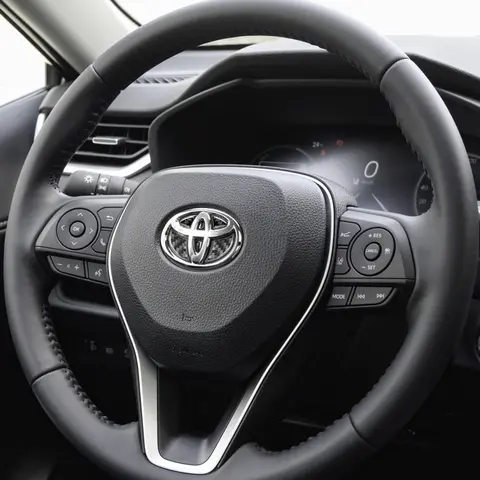 8 best sales 2013 corolla - №6
