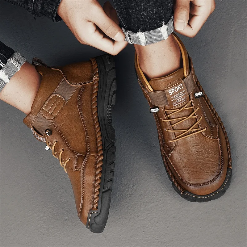 Brand Fashion Men's Outdoor Breathable Anti Slip Soft Bottom Mid State Boots Autumn Men Comfortable Hooded Retro High Top Shoes