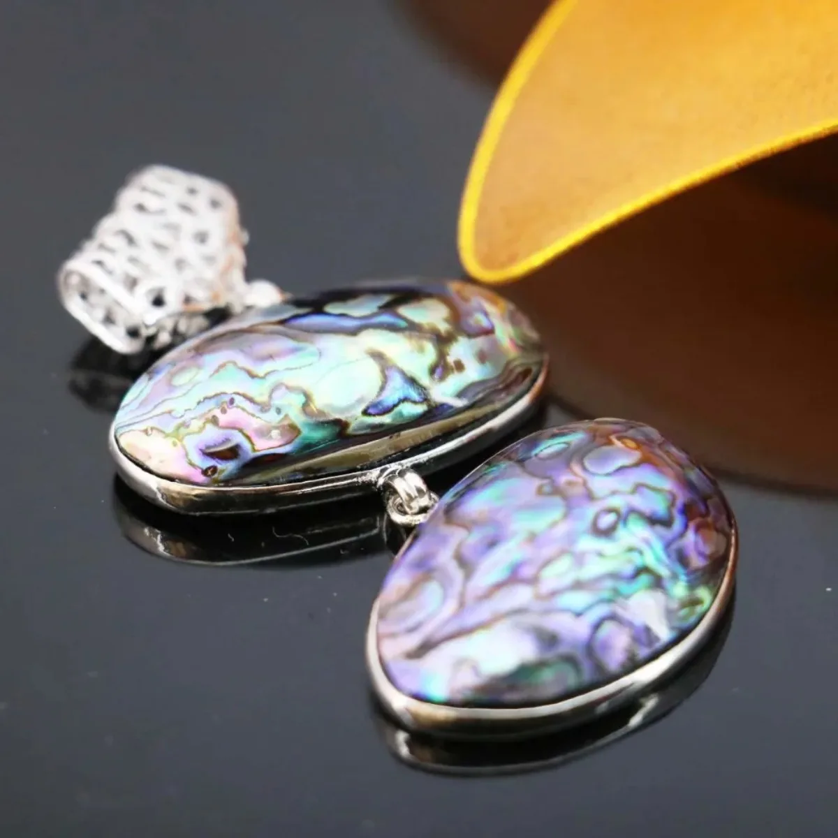 23X32mm Natural Abalone Seashells Sea Shell Pendant Stripe Women Girls Gifts Accessories Series Jewelry Making Crafts DIY