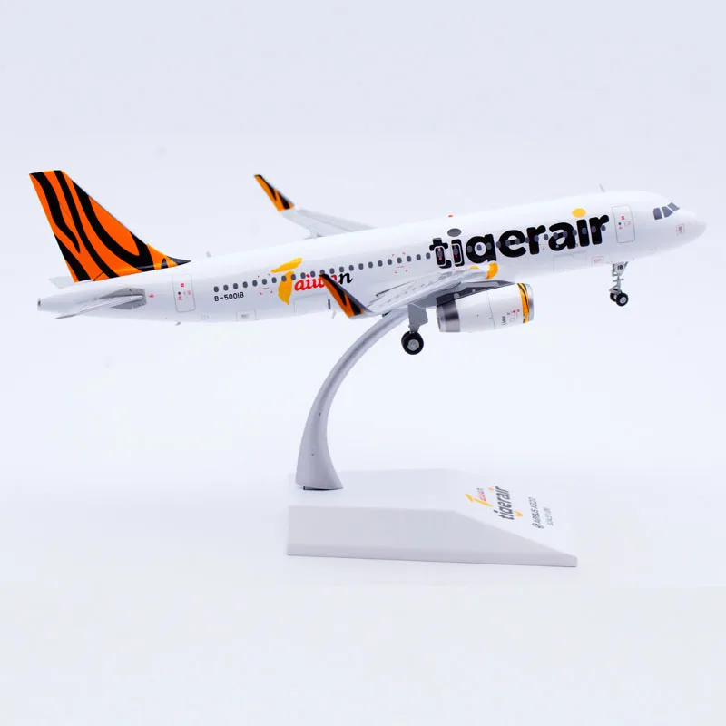 Xx20275 liga avião colecionável presente jc asas 1:200 tigerair taiwan airbus a320 diecast aeronave jet modelo B-50018 com suporte