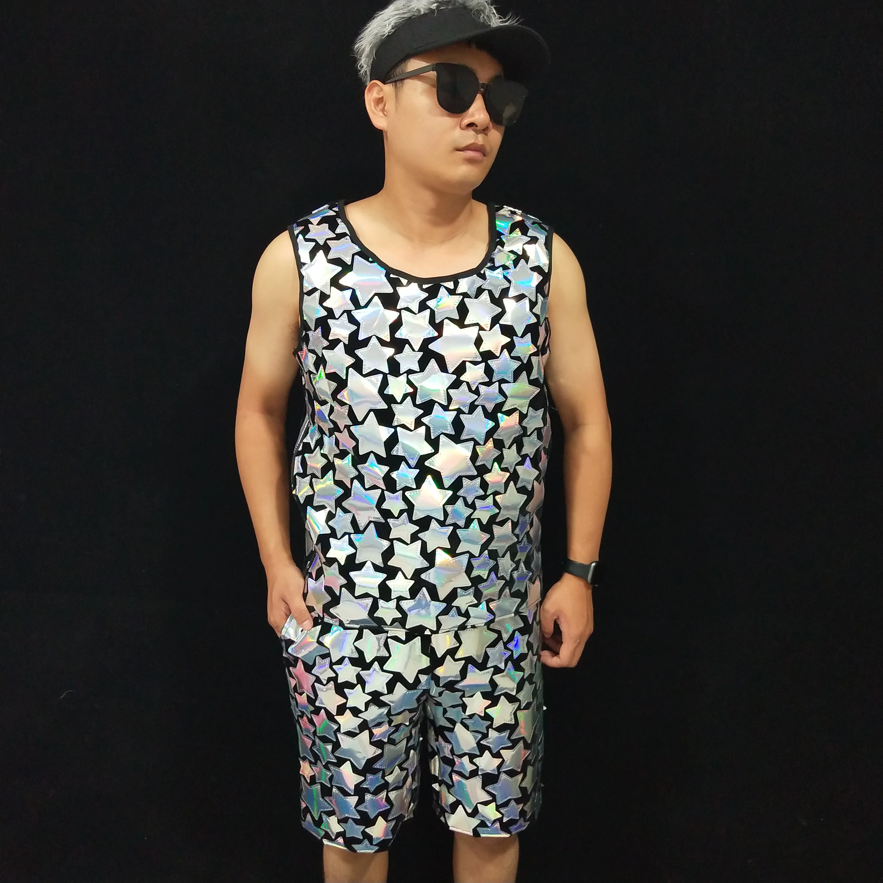 

Silver Stars Sequins Laser Mirror Casual Sets Men Shorts Tops Party Carnival Elastic Waist Stage Performance Singer Dance Wear