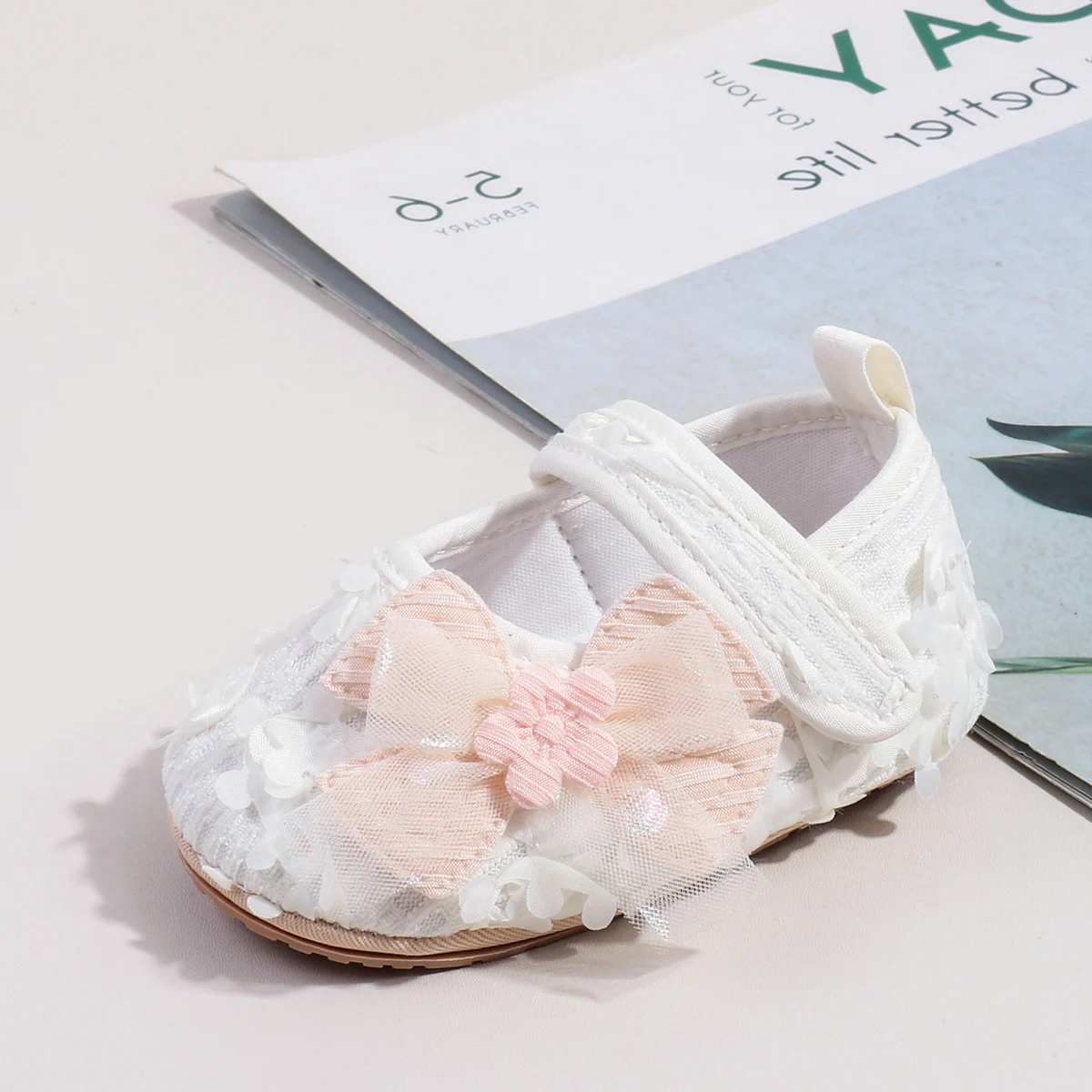 

Лидер продаж, новый дизайн для новорожденных девочек 0-18 месяцев, красивая цветочная фея принцессы, повседневная нескользящая обувь для первой ходьбы для малышей