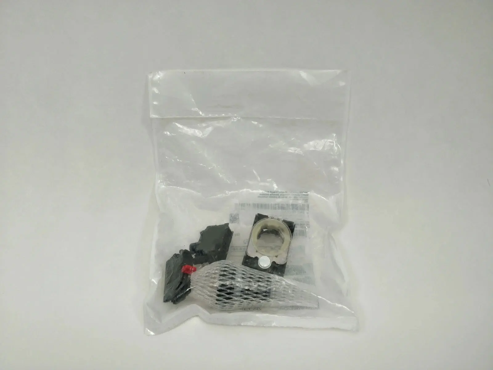 

Brand New 3SU1102-0AB20-1CA0 3SU1102-0AB20-1BA0 3SU1102-0AB30-1BA0 Warranty One-year