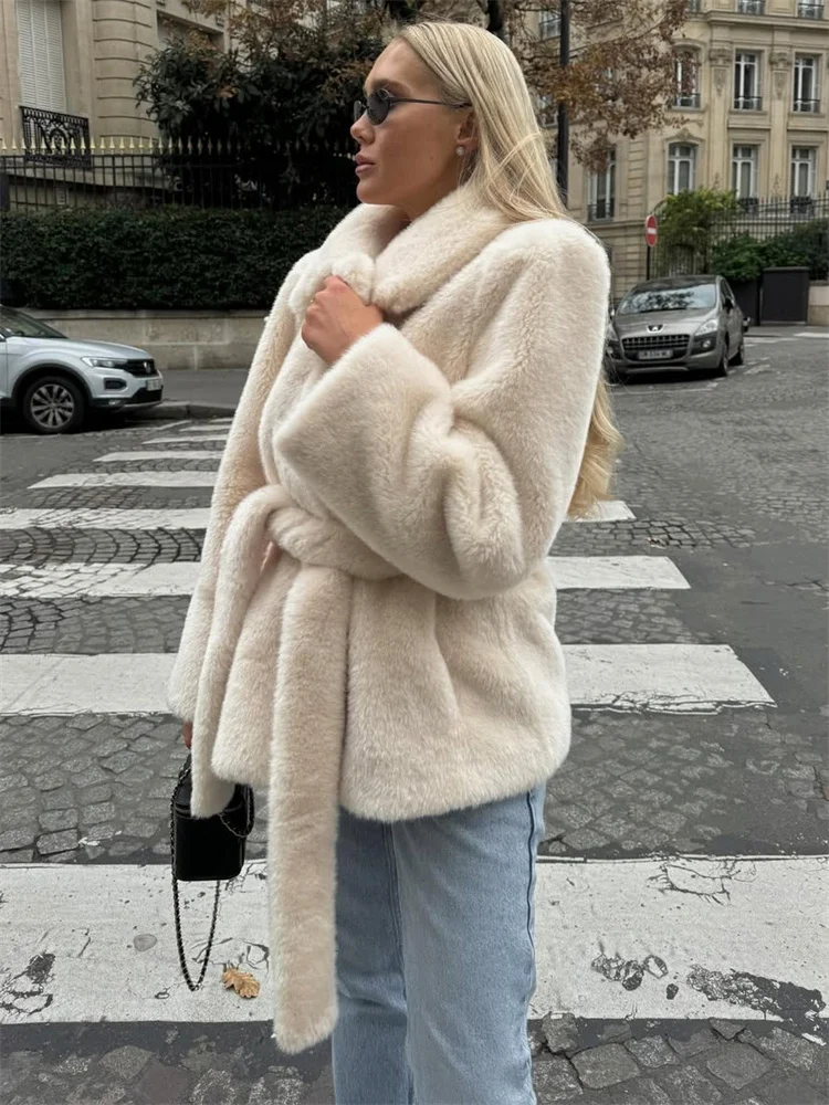 トッシー ウィンター レースアップ ルーズ フェイクファー アウター 女性用 カジュアル ラペル 長袖 通勤 無地 ストリートウェア レディース フェイクファーコート 2026