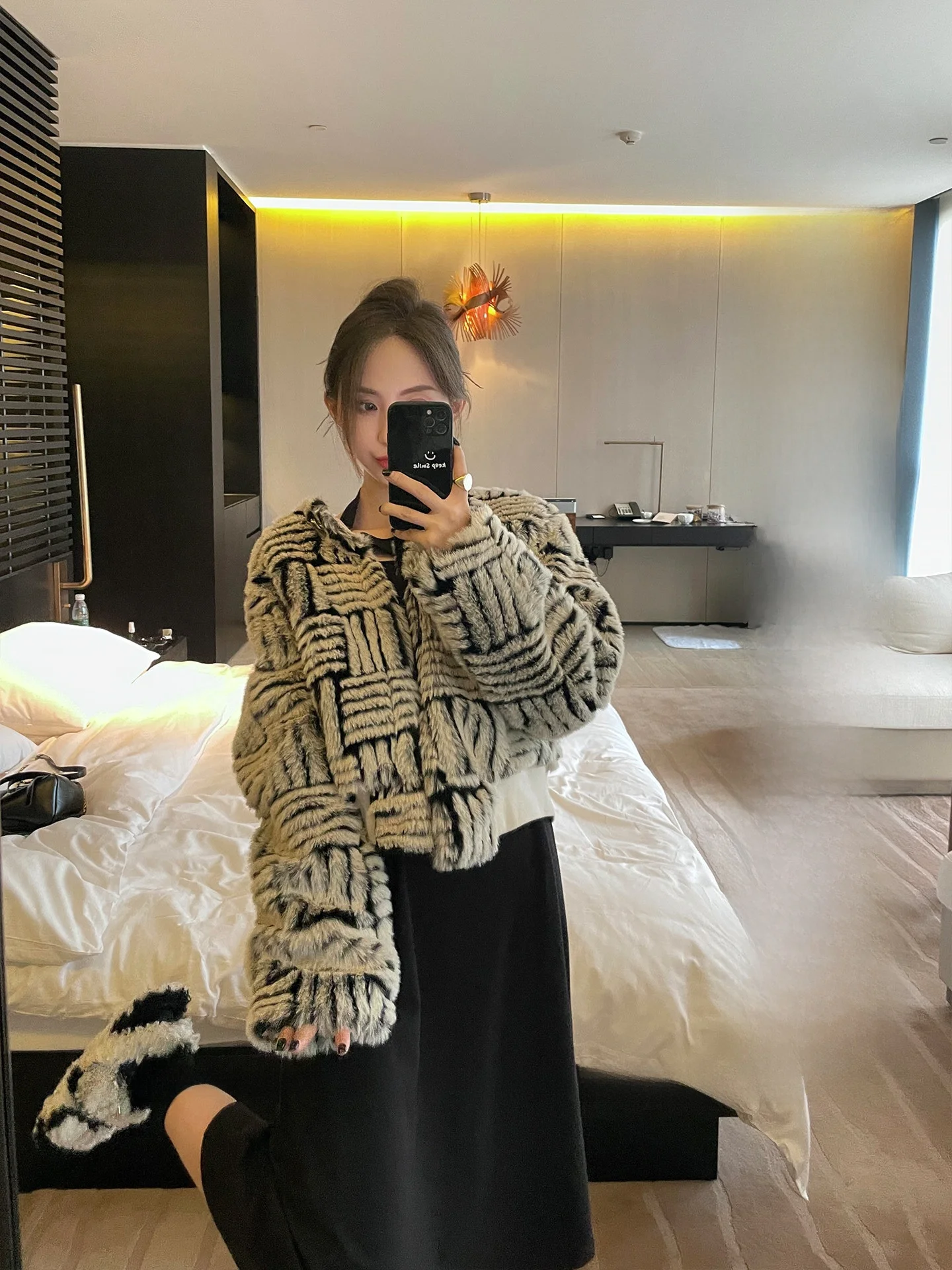 

MLS Thiened Lamb Fur Jaet Women's Autumn Winter New Sle 2025 Warm Fluffy ort Top Relaxing High Waist Polyester Fiber