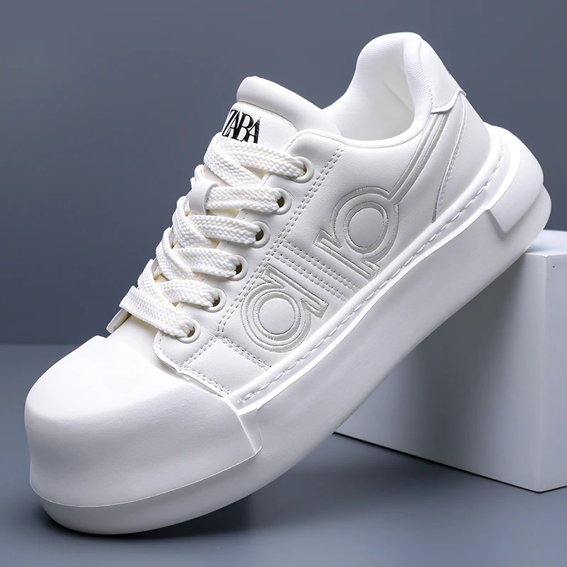 

Новые универсальные повседневные кроссовки из натуральной кожи на толстой подошве, простые белые кеды, увеличивающие рост.