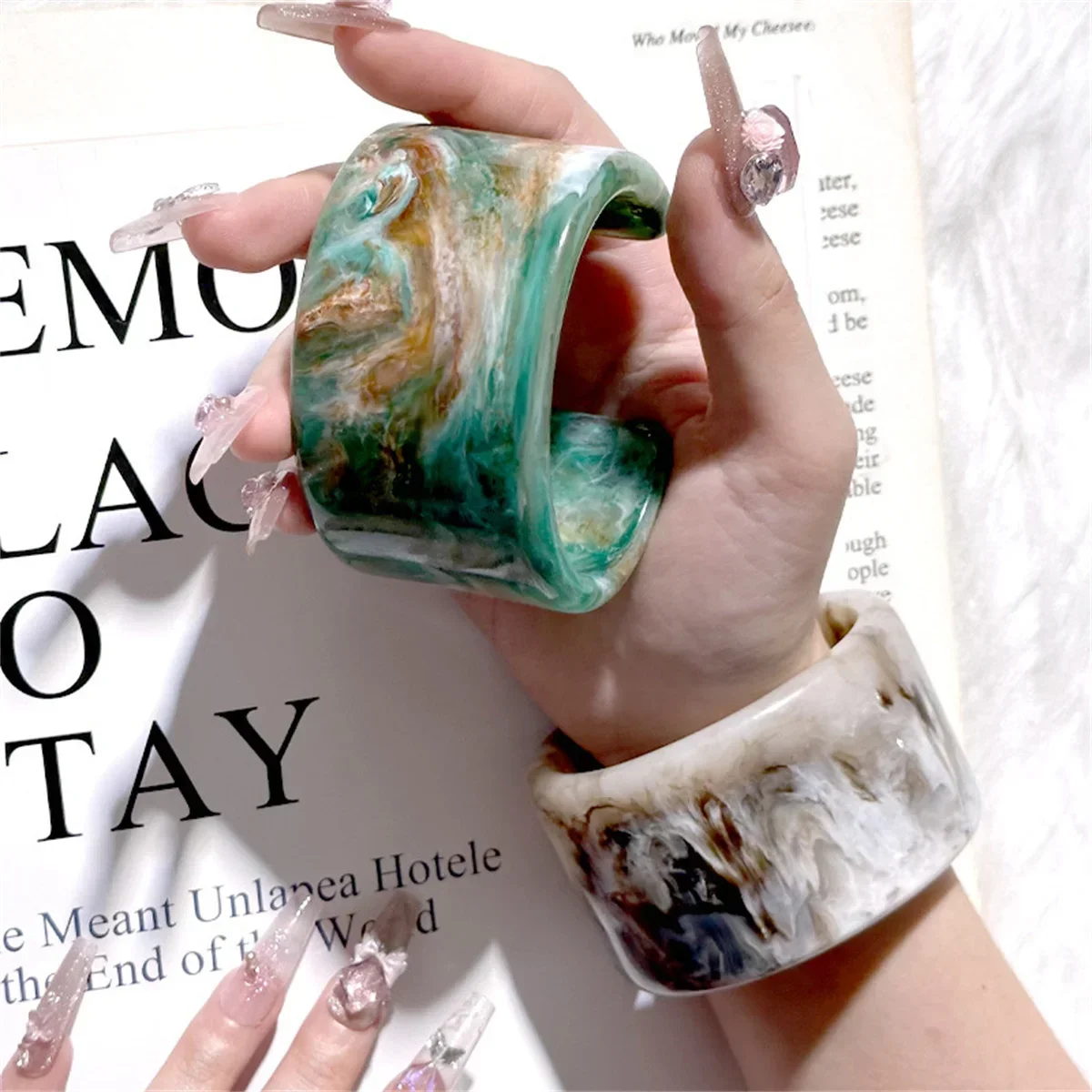 2025 Retro Übertreibung Ölgemälde Stil Runde Geometrische Breite Manschette Armreifen Temperament Armreifen Frauen Graffiti Schichtung Schmuck