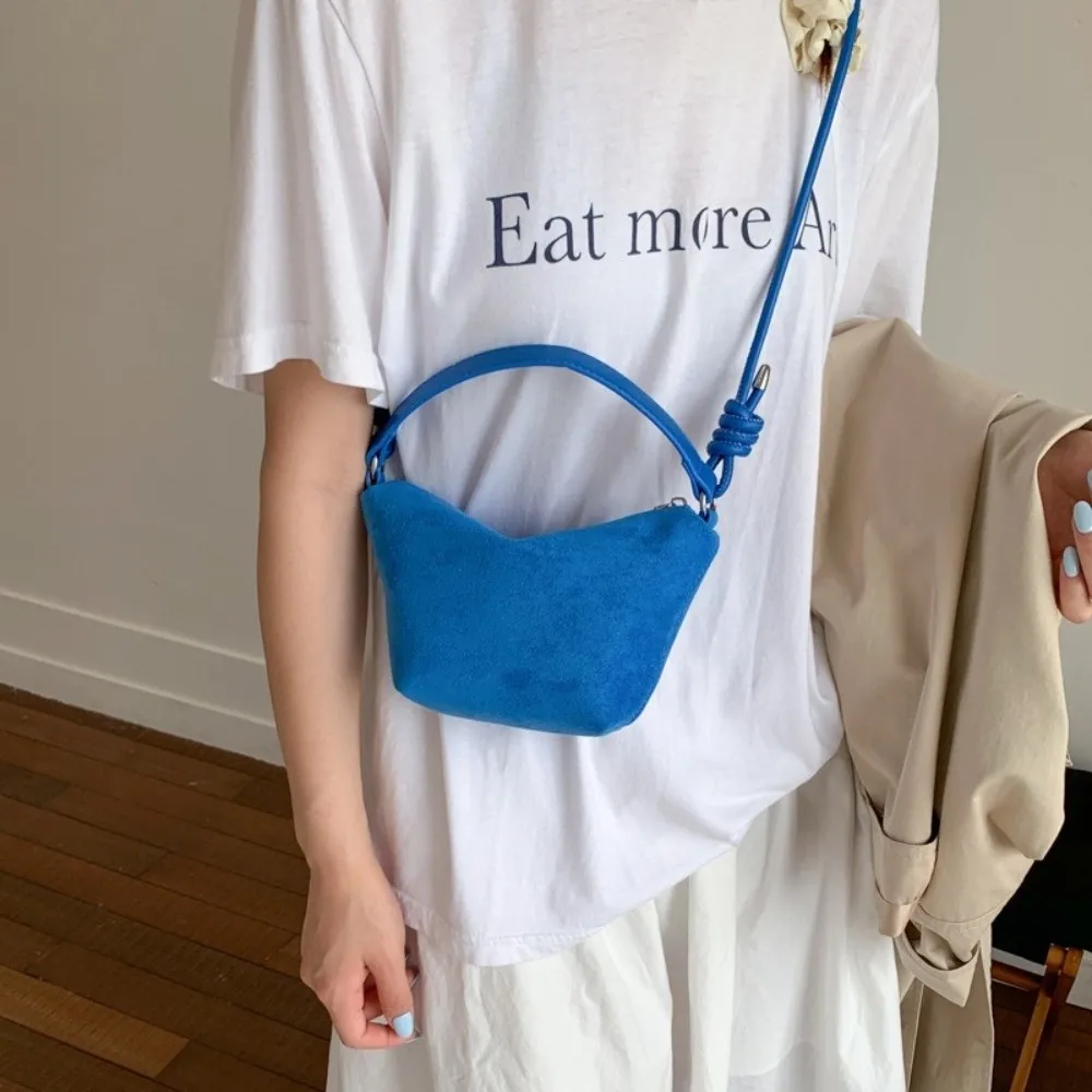 

Модные корейские замшевые сумки: повседневные маленькие матовые сумки через плечо на молнии, кроссбоди в конфетных цветах