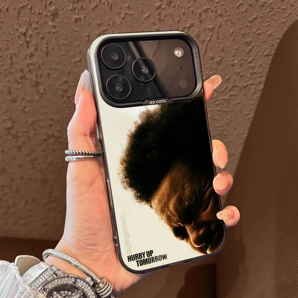 Casing HP T-The Weeknd Hurry Up Tomorrow XO untuk iPhone 17,16,15,14,13,12,11,Pro,Max,Plus,E,Air,Mini Hitam Bahan TPU