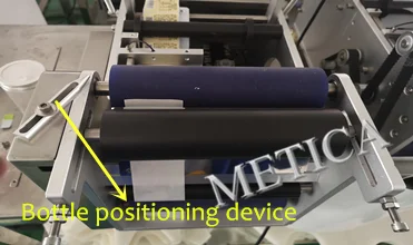 Space-saving MT-50 Glass and Plastic Round Bottle Manual Adhesive Sticker Labeling Machine