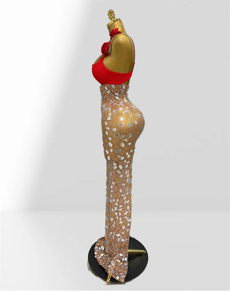 ชุดเดรสยาวตาข่ายโปร่งแสงสีแดงประดับเพชรระยิบระยับ สำหรับงานวันเกิด งานแสดงบนเวที