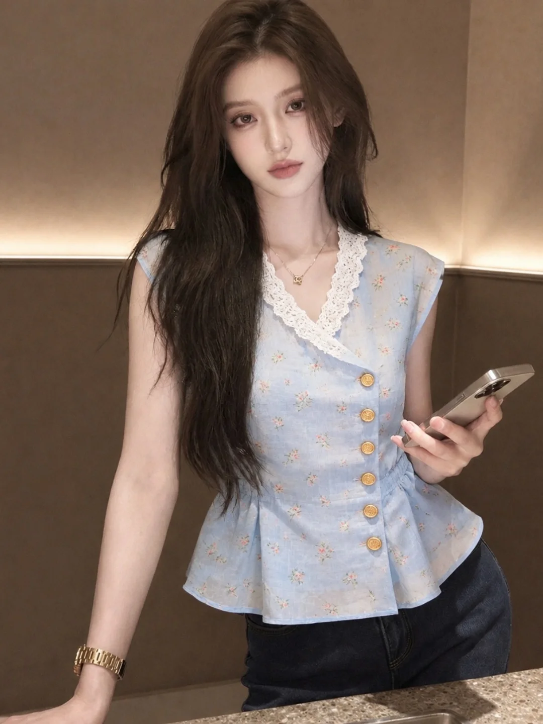 

Ruffle Sleeve Floral Print Lace Patchwork V-Neck Design Slimming Summer Top Women's Fashion Versatile Short Sleeve Shirt