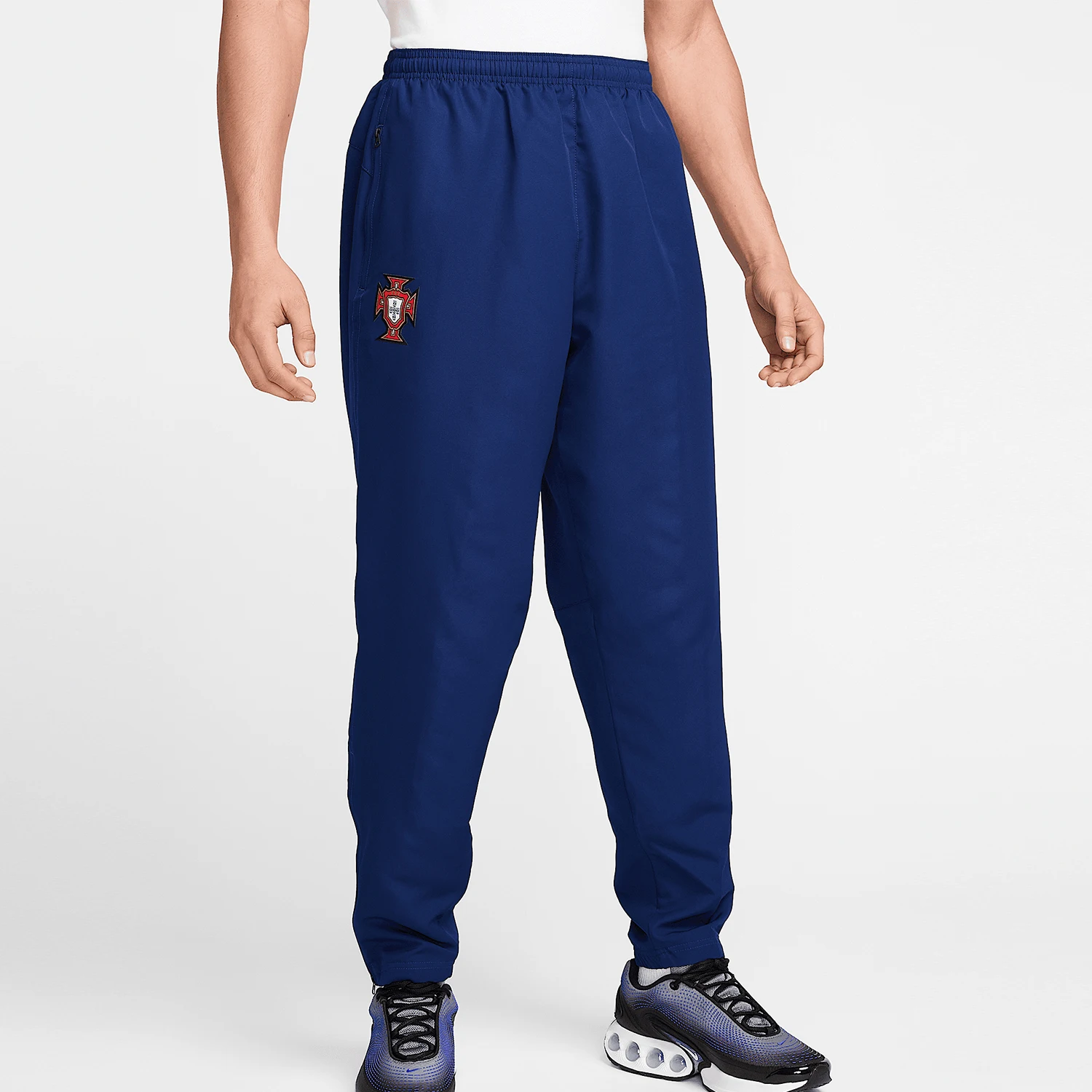 

Оригинальные мужские футбольные тренировочные зауженные трикотажные брюки Nike 2025 HV4316-492