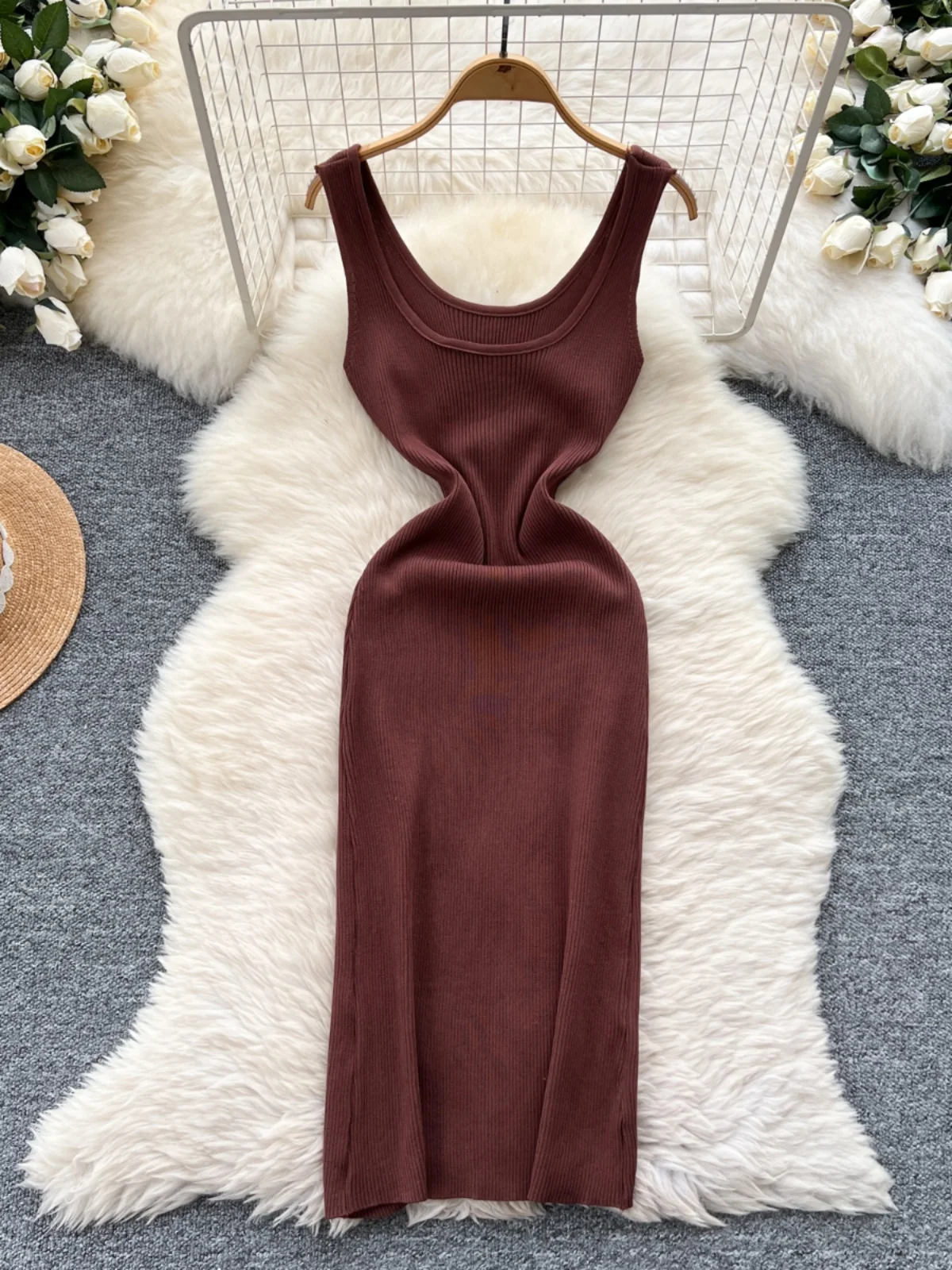 Foamlina-vestido de punto con detalle de botones, elegancia francesa, minivestido ceñido sin mangas con abertura alta, traje elegante, verano 2025
