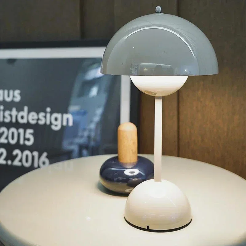 

Danish Vintage LED Touch Switch Table Lamp Rechargeable Flower Bud Mushroom Design Desk Lights Living Room Bedroom Decor Light